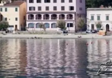 Hotel Marinella Marciana Marina  Marciana Marina (Isola d'Elba)